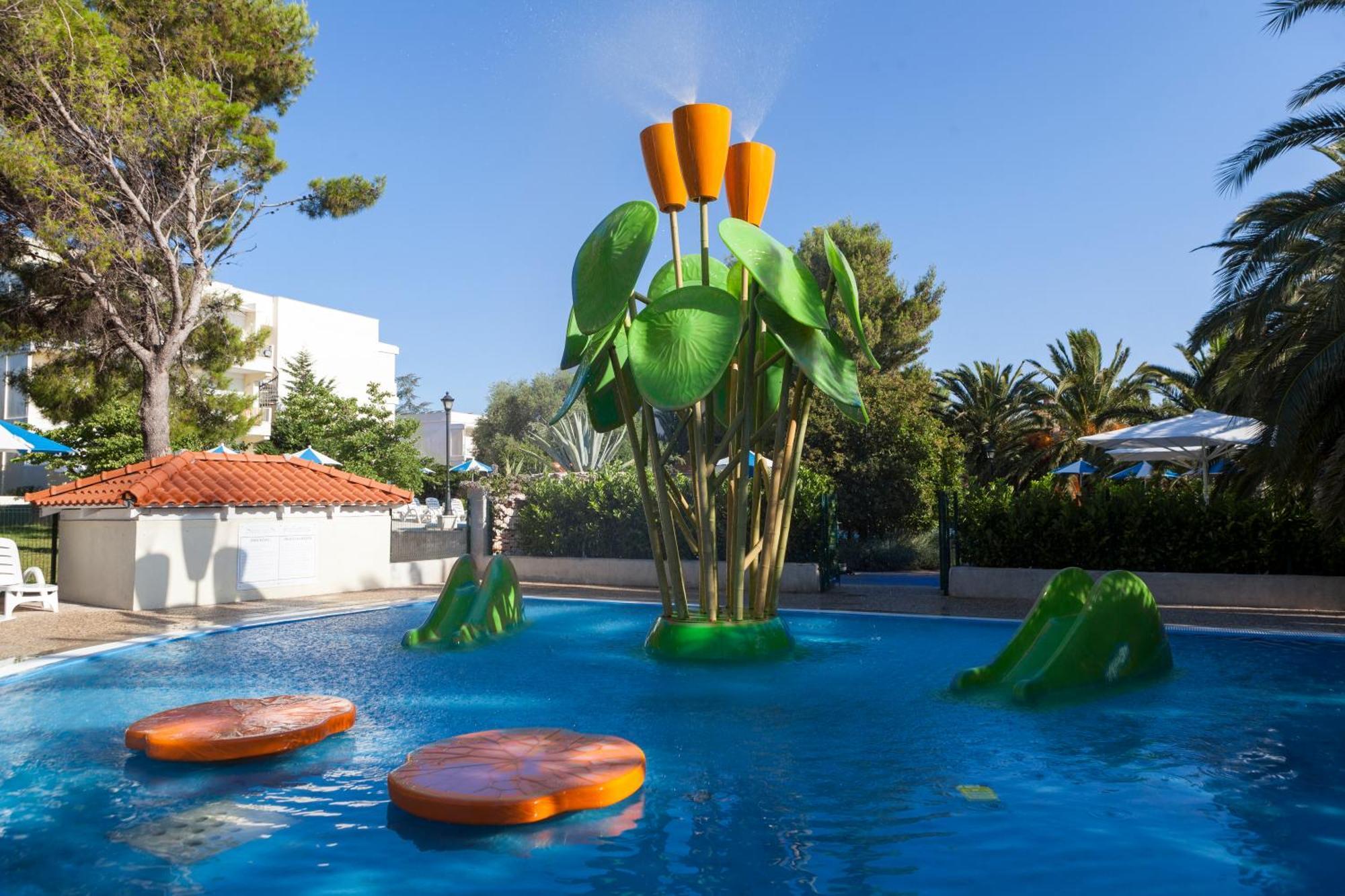 Hotel Waterman Kaktus Supetar Ngoại thất bức ảnh